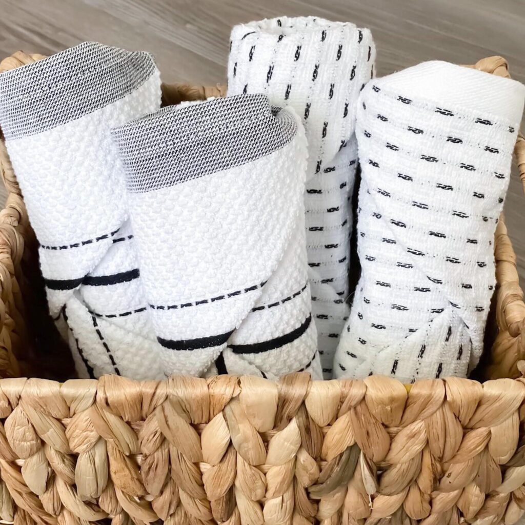 How To Fold Blankets for A Basket?